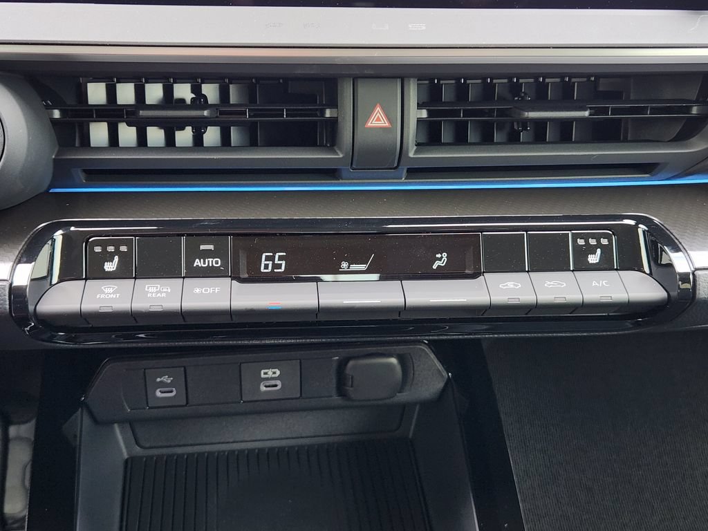New 2026 Toyota Prius Plug-In Hybrid FWD image 15