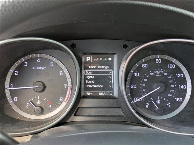 Used 2018 Hyundai Santa Fe Sport image 11