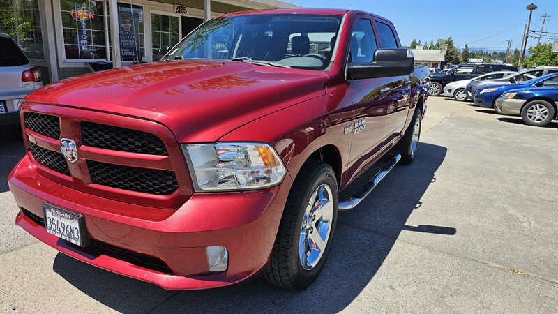 Used 2013 RAM 1500 Express RWD image 1