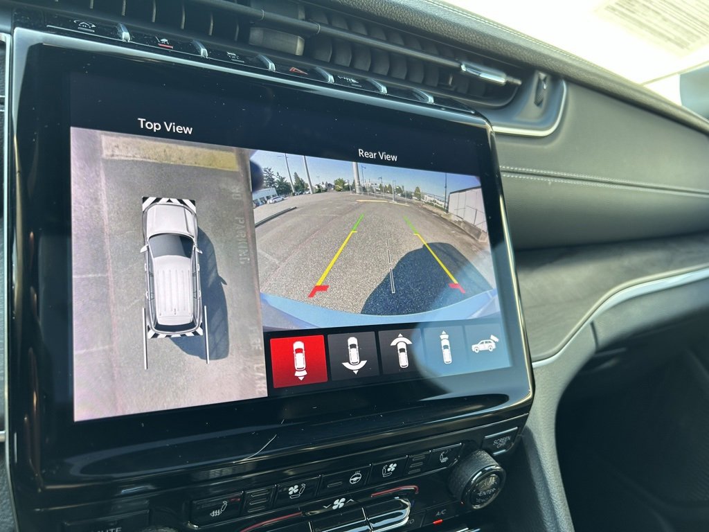 Used 2024 Jeep Grand Cherokee L Limited w/ Luxury Tech Group II image 21