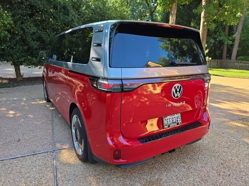 Used 2025 Volkswagen ID. Buzz Pro S Plus AWD/4WD image 22