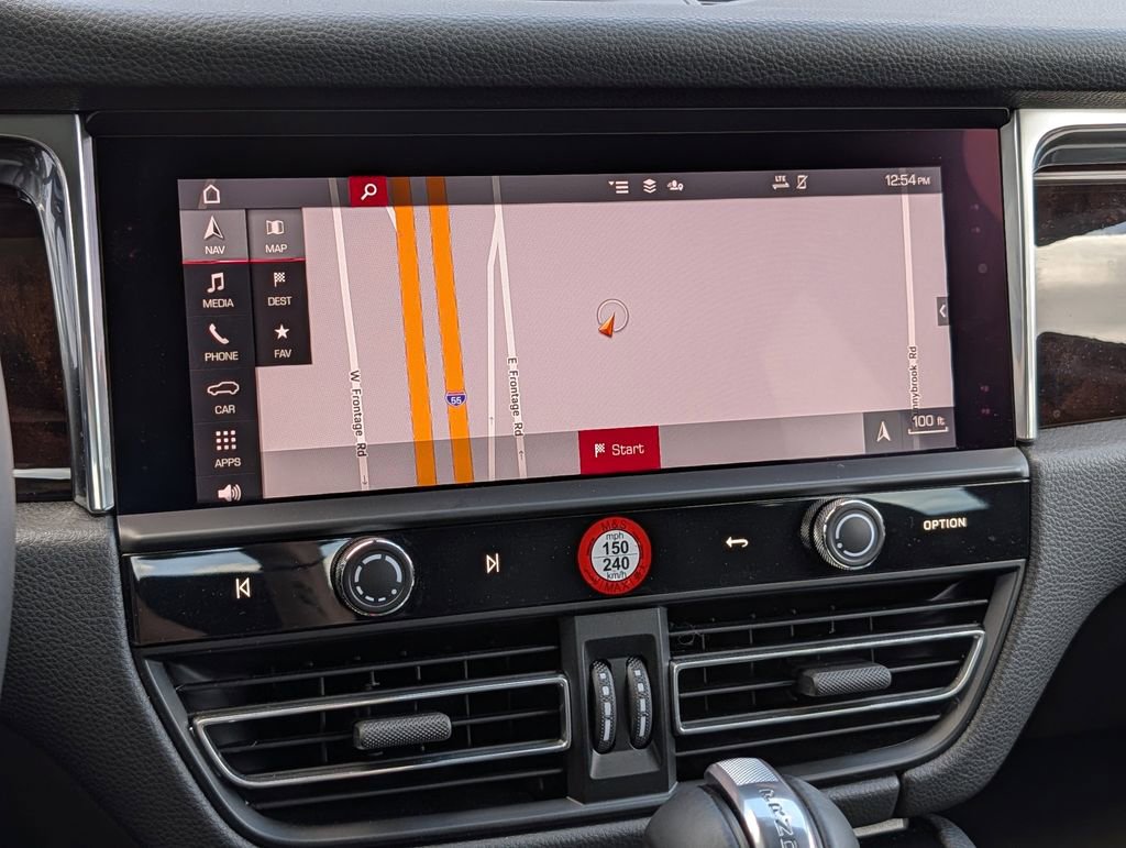 Used 2025 Porsche Macan T image 23