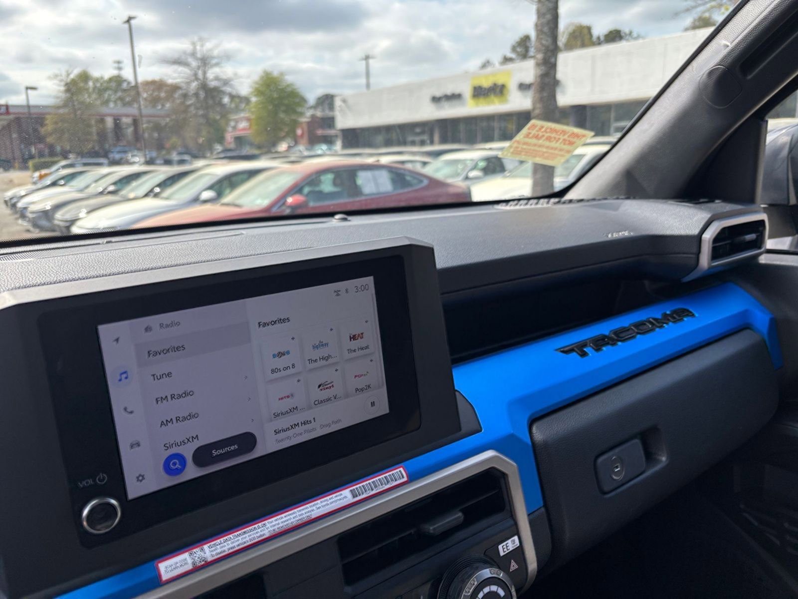 Used 2025 Toyota Tacoma TRD Off-Road image 35