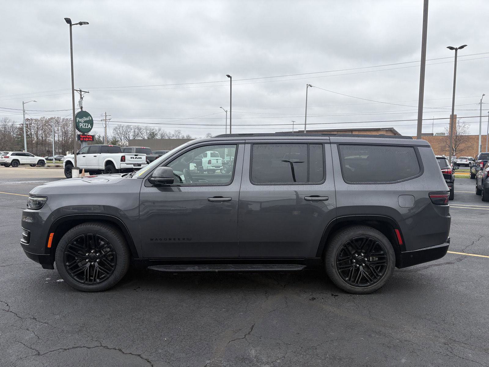 Used 2024 Jeep Wagoneer Series II w/ Convenience Group I image 25
