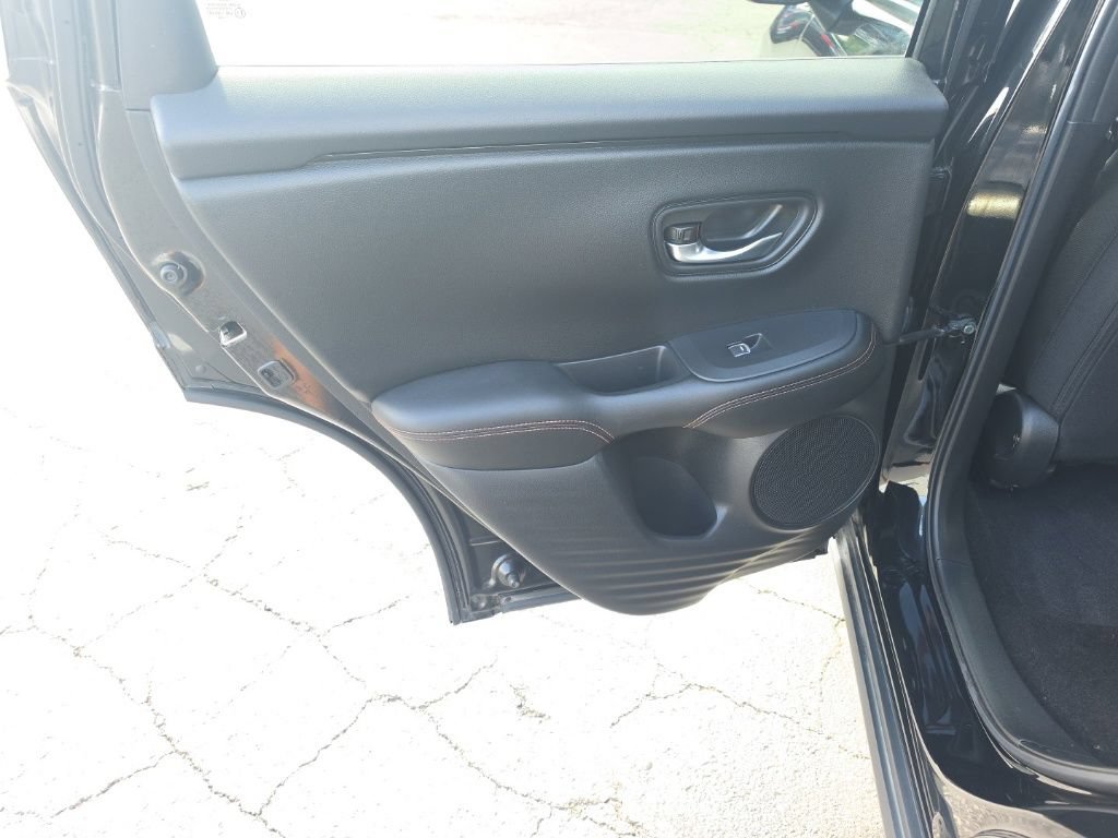 Certified 2025 Honda HR-V Sport image 25