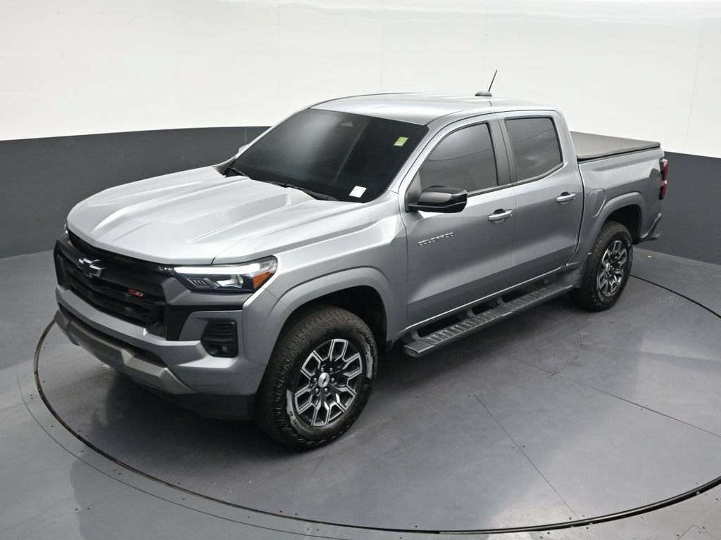 Used 2024 Chevrolet Colorado Z71 w/ Z71 Convenience Package 2 AWD/4WD image 15