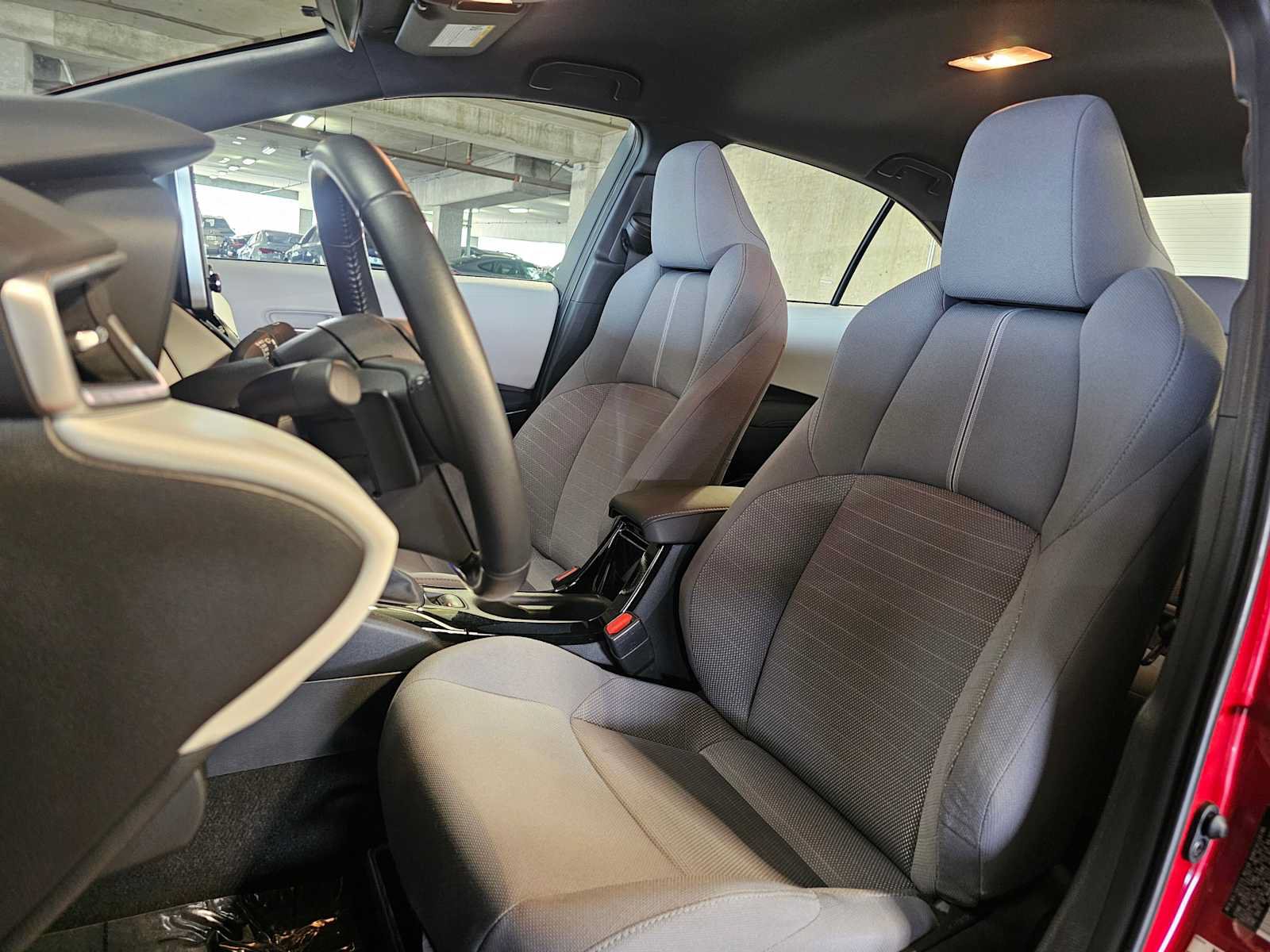 Used 2021 Toyota Corolla SE FWD image 23