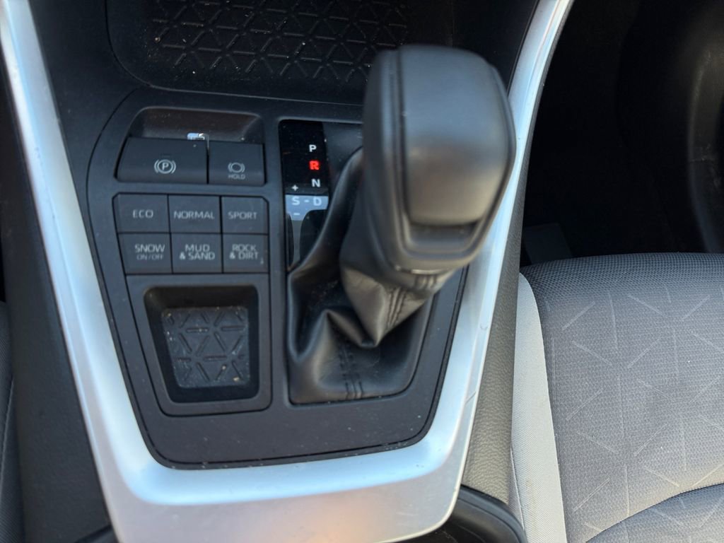 Certified 2019 Toyota RAV4 XLE w/ All Weather Liner Package image 34