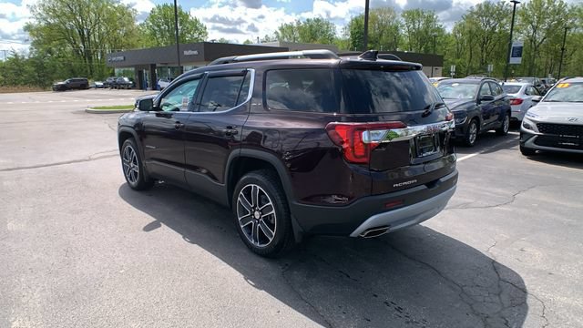 Used 2021 GMC Acadia SLT AWD/4WD image 3