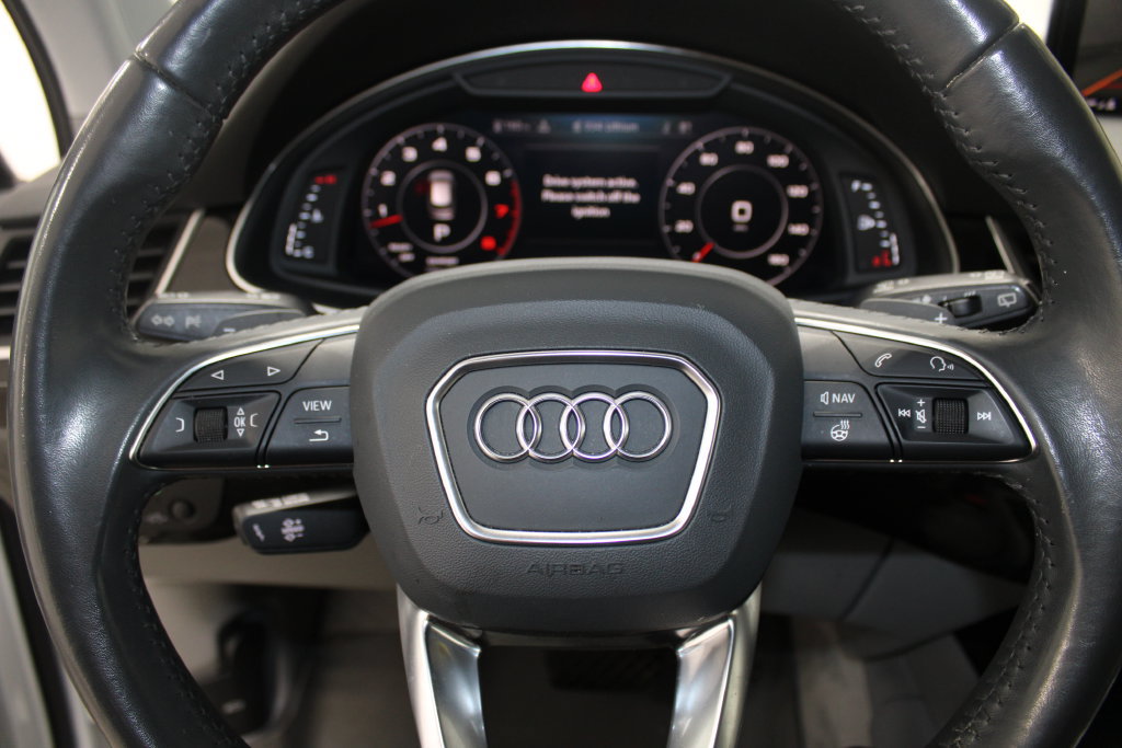 Used 2019 Audi Q7 3.0T Premium Plus w/ Premium Plus Package AWD/4WD image 13