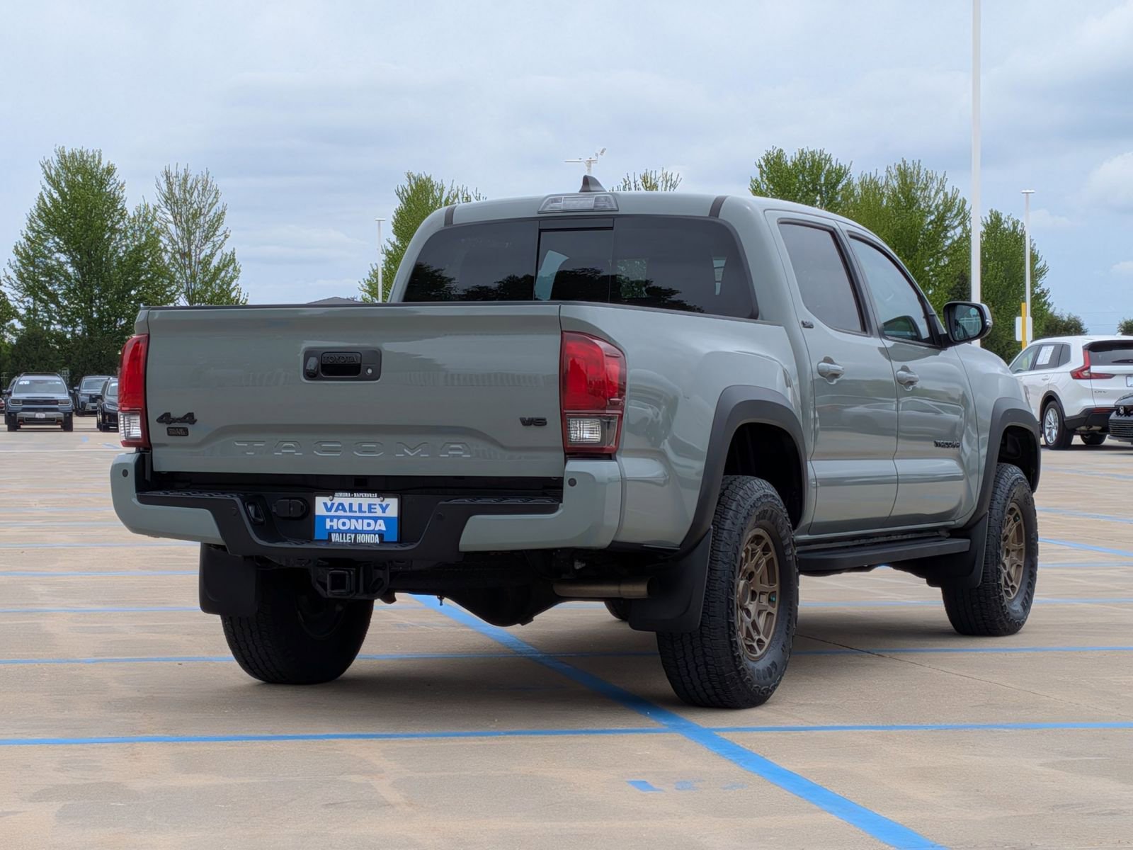 Used 2023 Toyota Tacoma 4x4 Double Cab w/ Trail Edition image 6