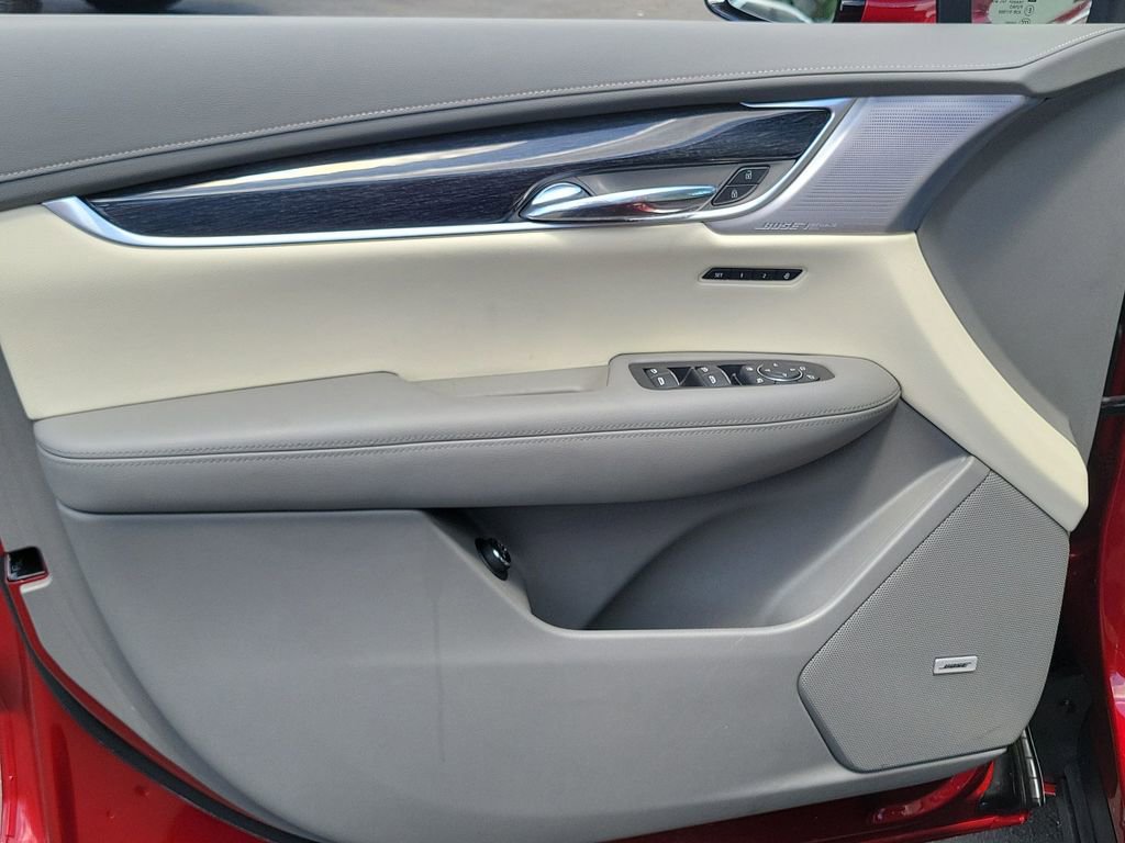 Used 2024 Cadillac XT6 Premium Luxury FWD image 22
