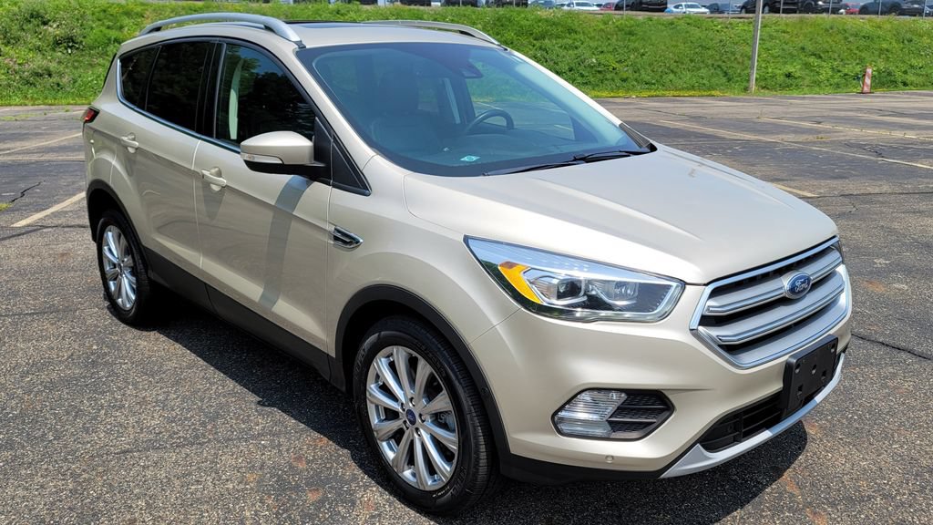 Used 2017 Ford Escape Titanium w/ Equipment Group 301A FWD image 2