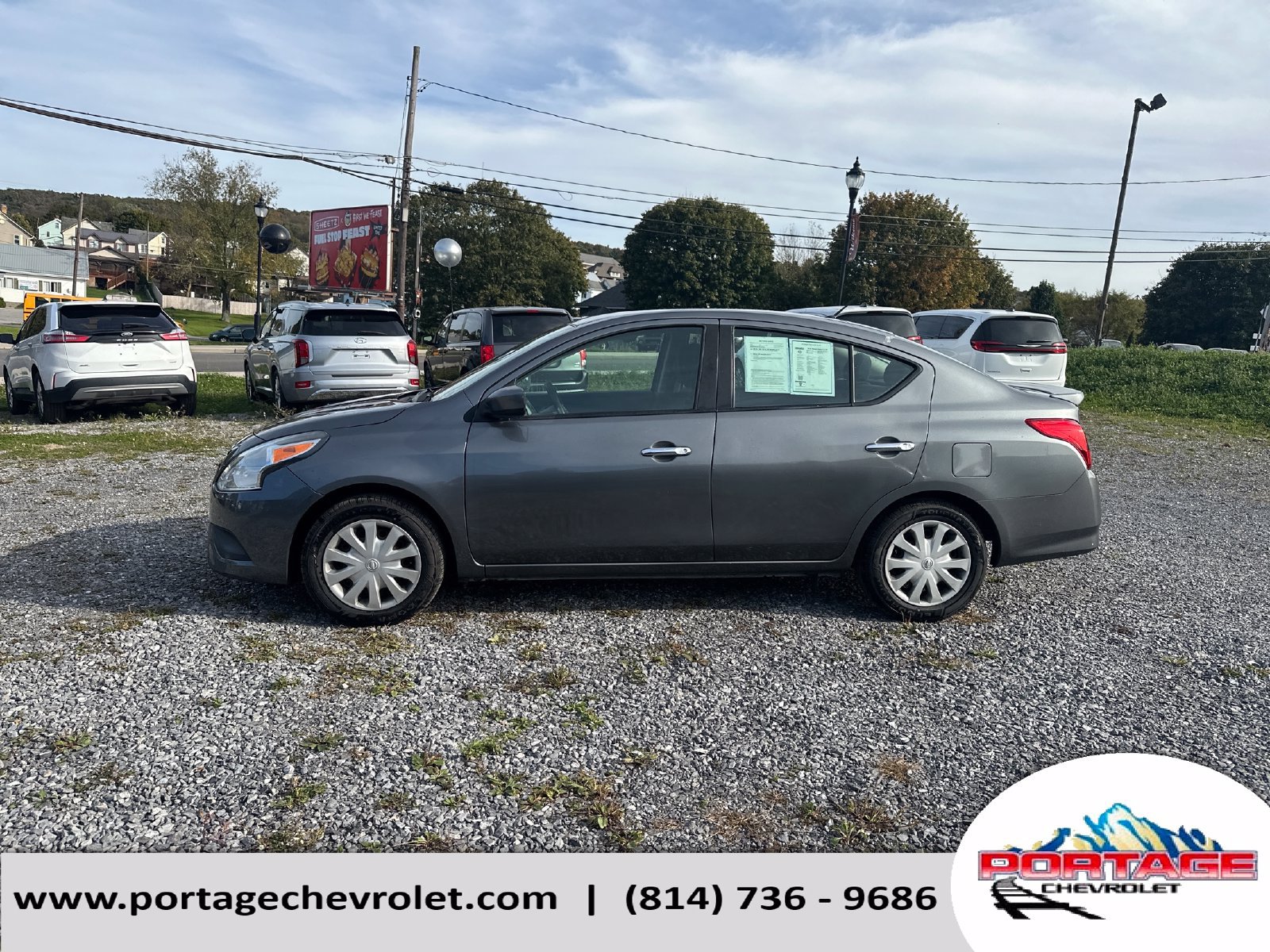 Used 2019 Nissan Versa SV FWD image 2