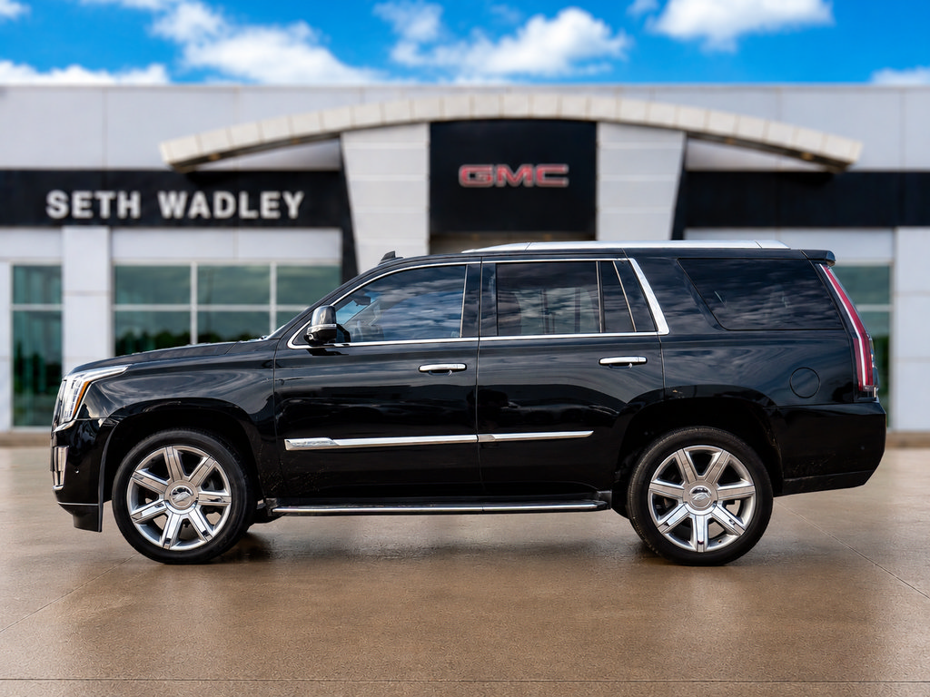 Used 2018 Cadillac Escalade Luxury RWD image 4