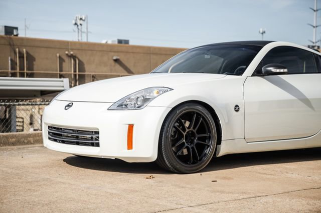 Used 2006 Nissan 350Z Coupe w/ (N93) Cargo Convenience Pkg image 47