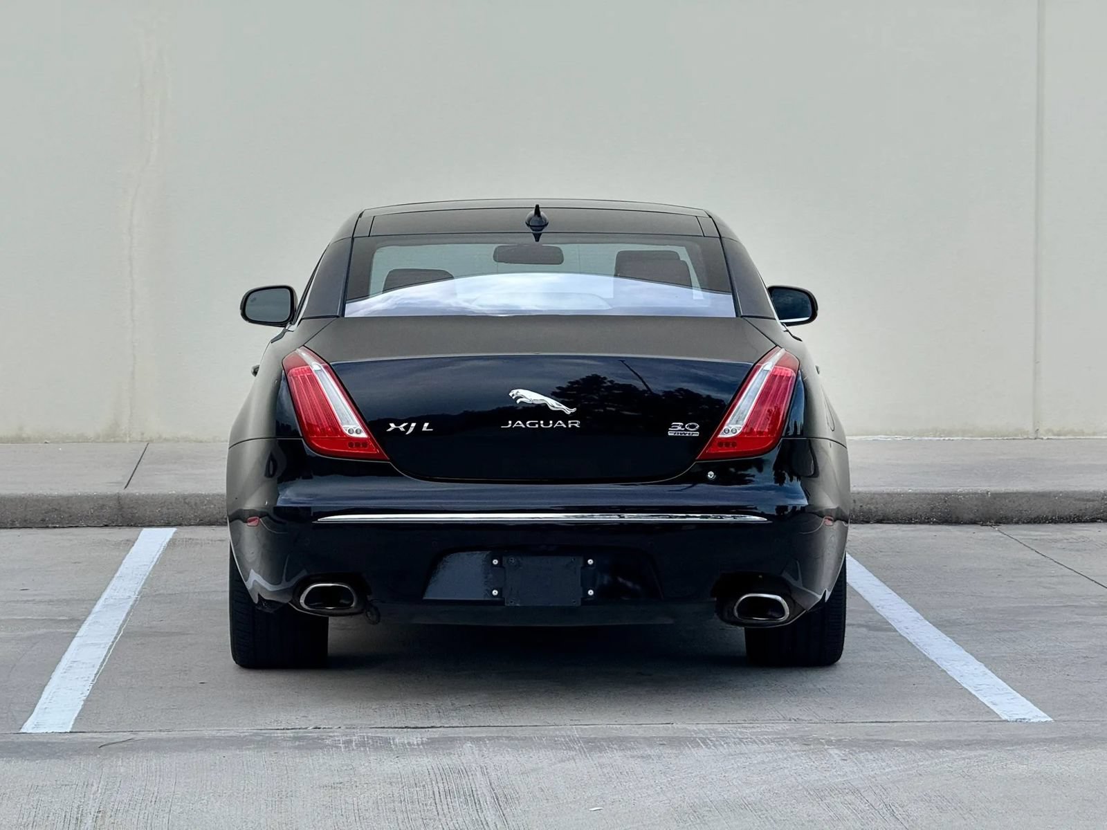 Used 2015 Jaguar XJ L Portfolio AWD/4WD image 6