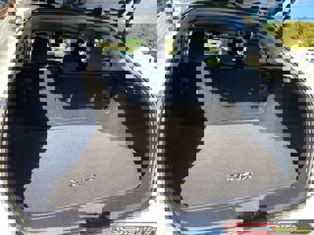 Used 2022 Toyota Venza LE image 8