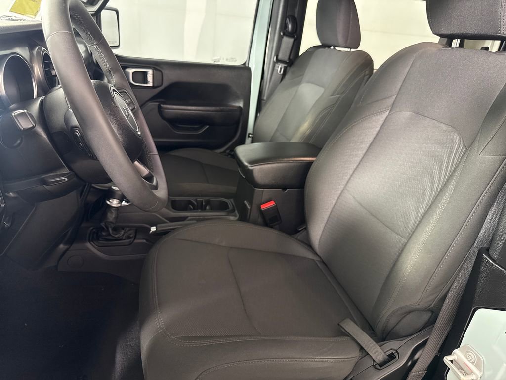 Used 2023 Jeep Wrangler Sport S image 12