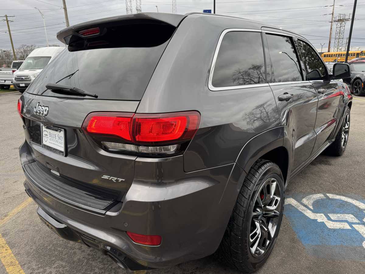 Used 2015 Jeep Grand Cherokee SRT w/ Luxury Group II AWD/4WD image 5