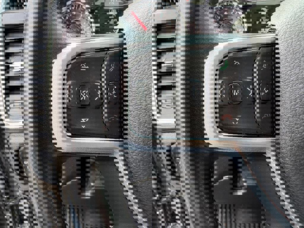 Used 2021 RAM 1500 Big Horn image 13