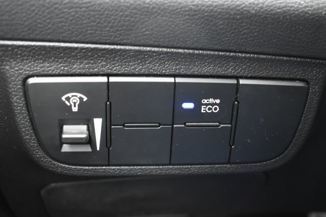 Used 2015 Hyundai Veloster RE:FLEX Edition image 19