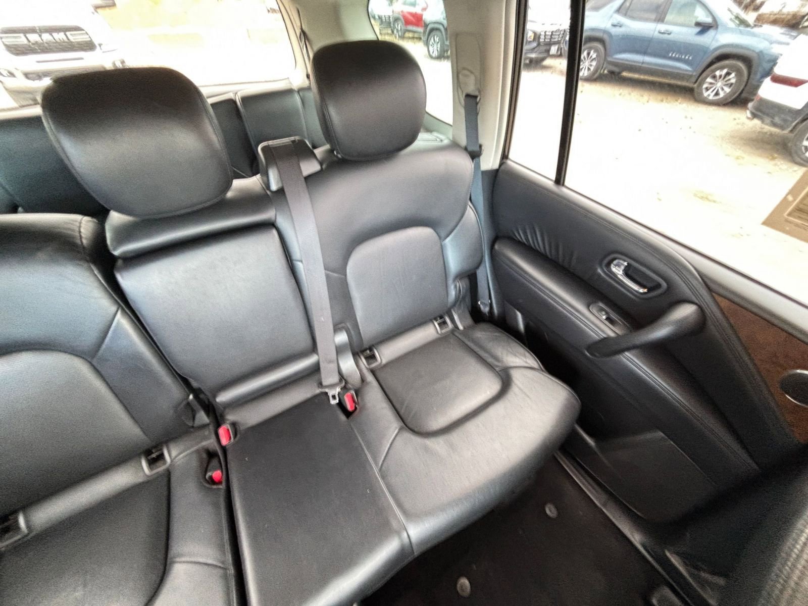 Used 2023 Nissan Armada SL image 39