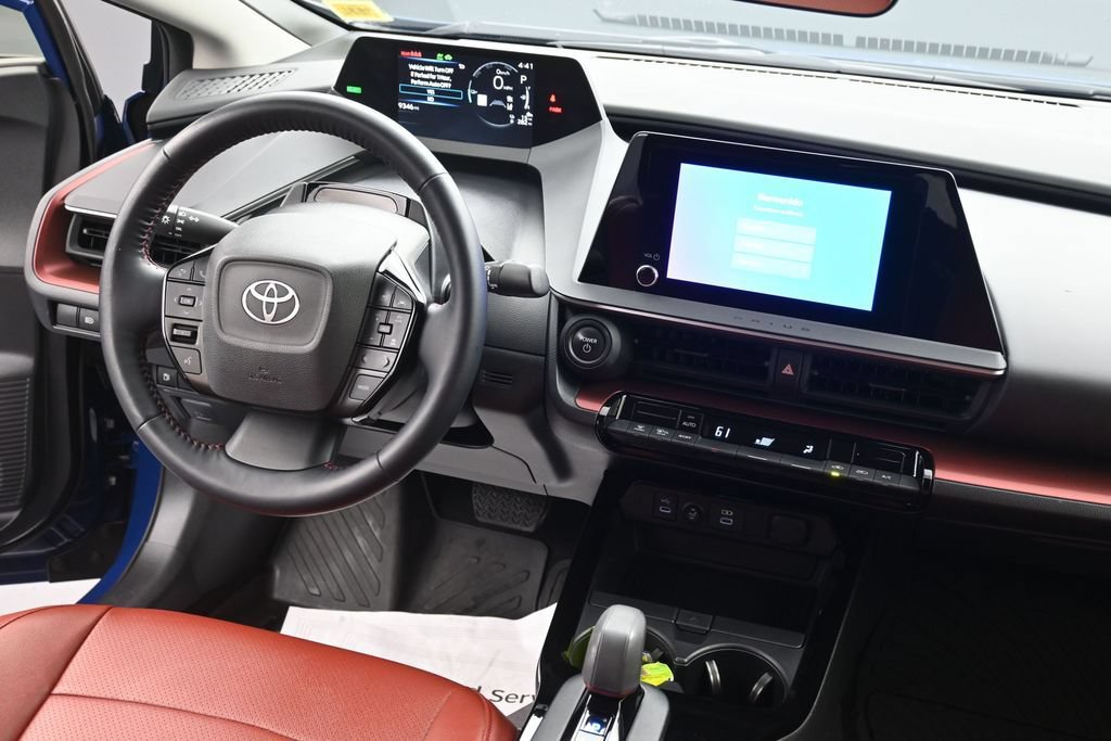 Used 2026 Toyota Prius Plug-In Hybrid FWD image 14