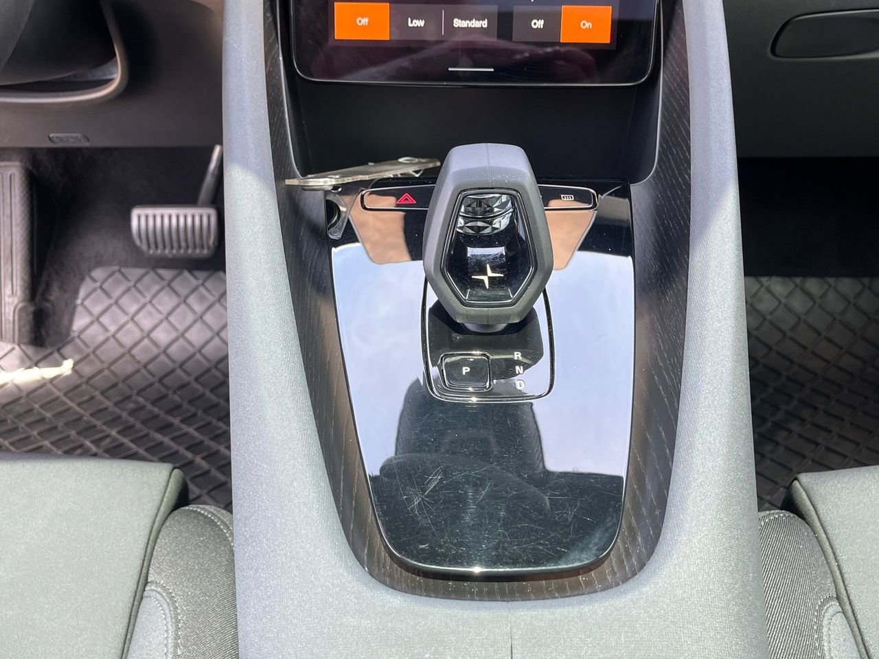 Used 2022 Polestar Polestar 2 w/ Plus Package AWD/4WD image 27