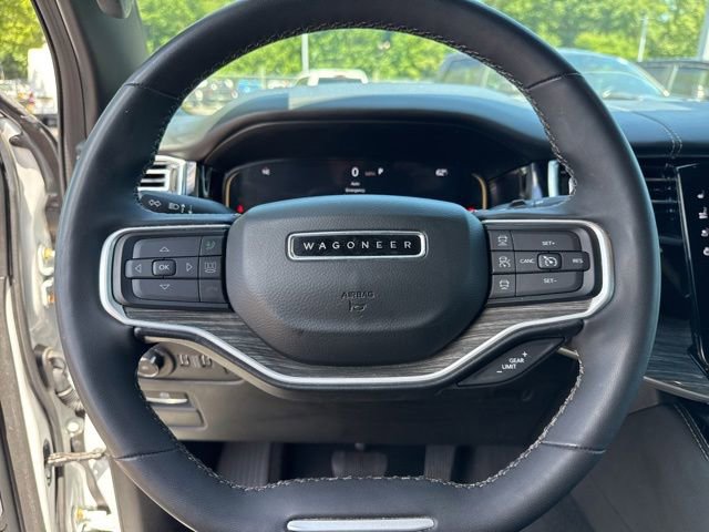 Used 2022 Jeep Wagoneer Series III w/ Rear Seat Video Group 1 AWD/4WD image 12