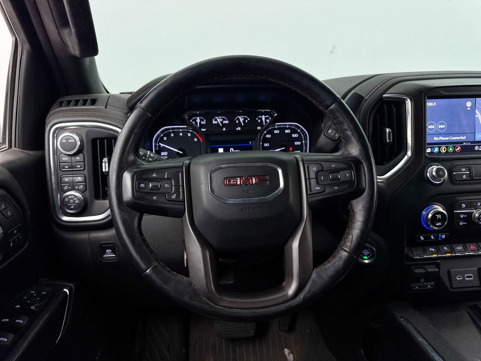 Used 2021 GMC Sierra 1500 AT4 w/ AT4 Premium Package image 3