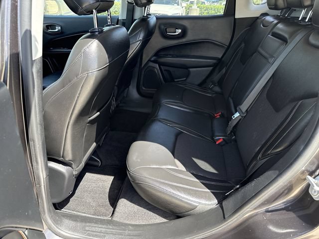 Used 2018 Jeep Compass Latitude w/ Popular Equipment Group FWD image 16