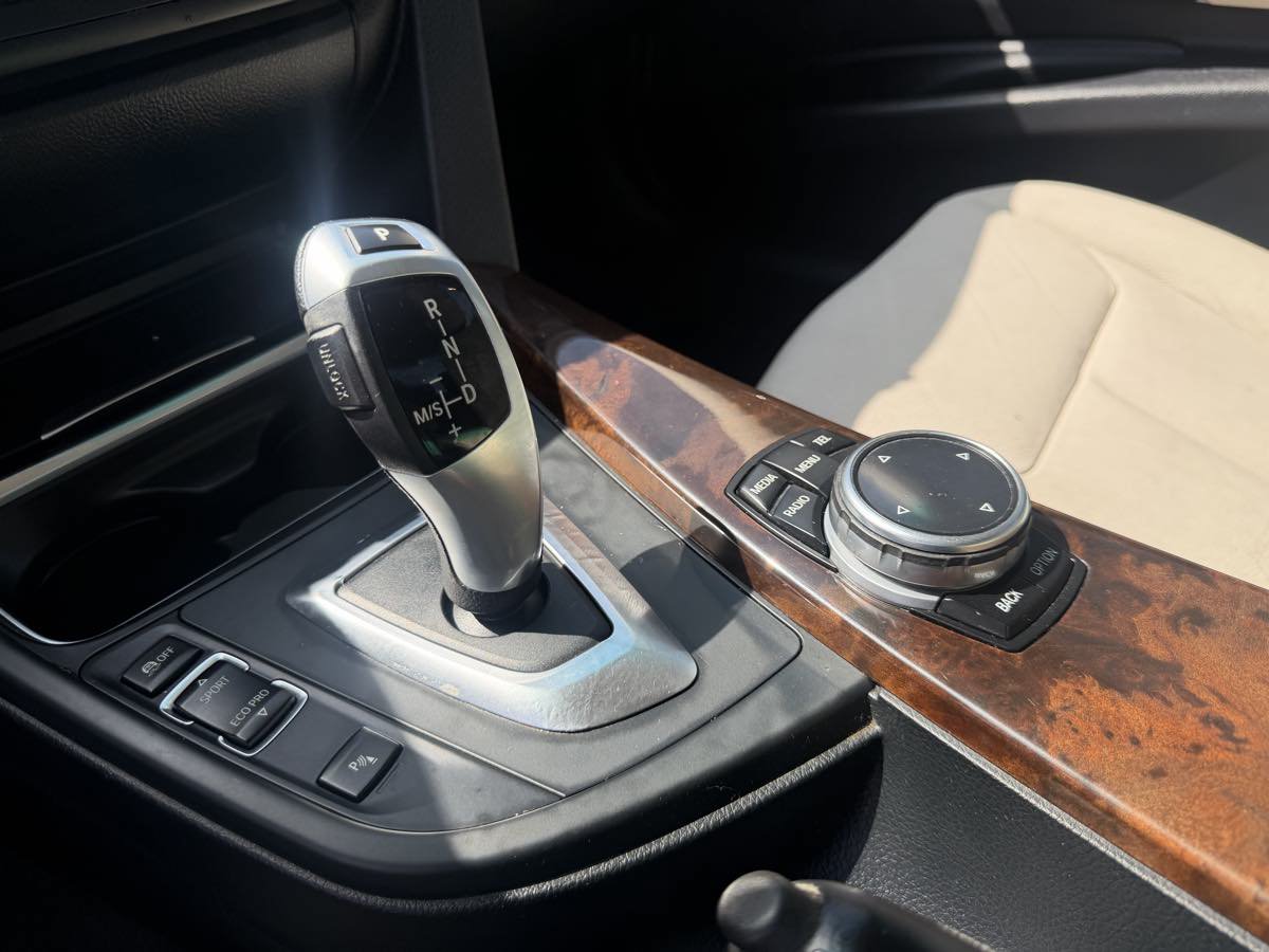 Used 2015 BMW 328i Sedan RWD image 14