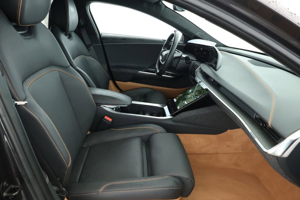 Used 2023 Lucid Air Touring image 25