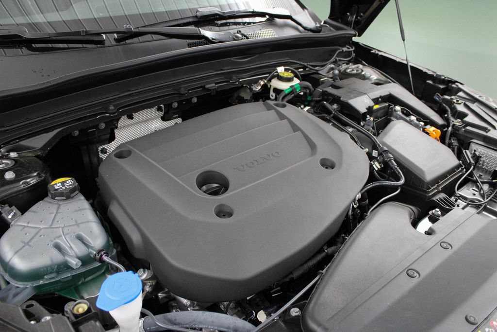 New 2026 Volvo XC40 B5 Plus w/ Climate Package AWD/4WD image 46