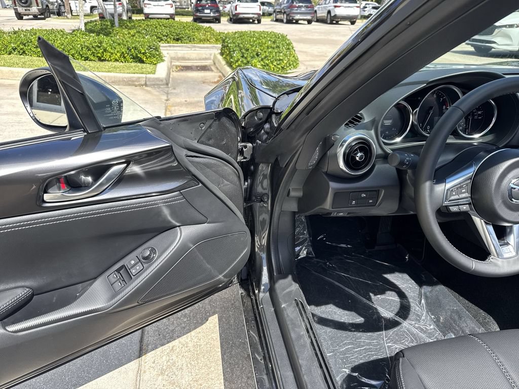 New 2026 MAZDA MX-5 Miata Grand Touring RWD image 17