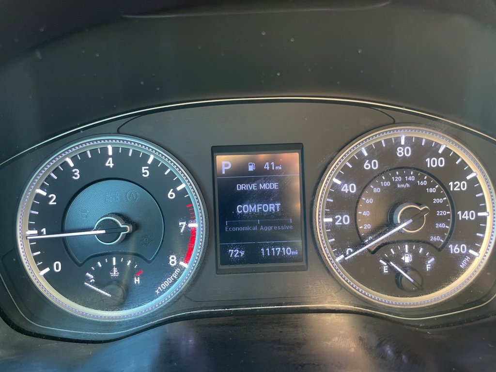 Used 2020 Hyundai Santa Fe SE image 25