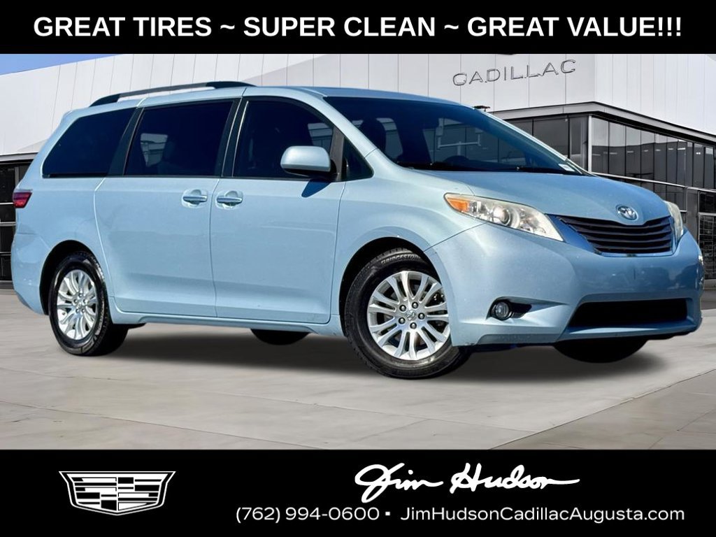 Used 2017 Toyota Sienna XLE Premium