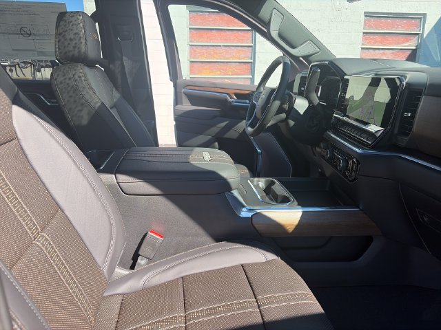 New 2026 Chevrolet Silverado 3500 High Country w/ Technology Package AWD/4WD image 31