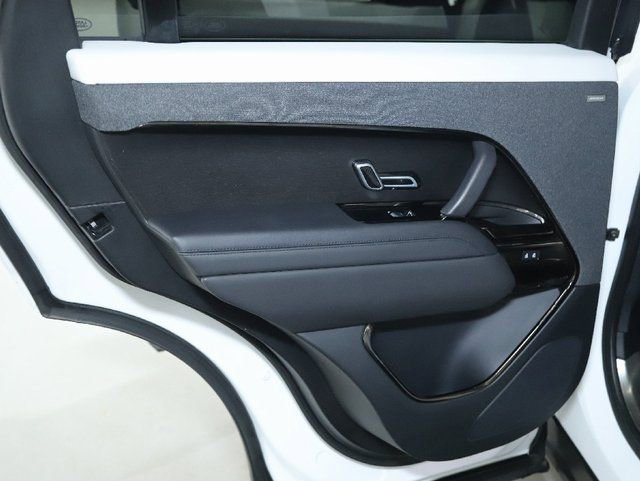 Used 2023 Land Rover Range Rover Sport SE Dynamic image 31