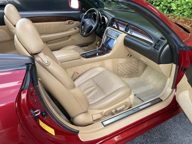 Used 2009 Lexus SC 430 Convertible RWD image 17