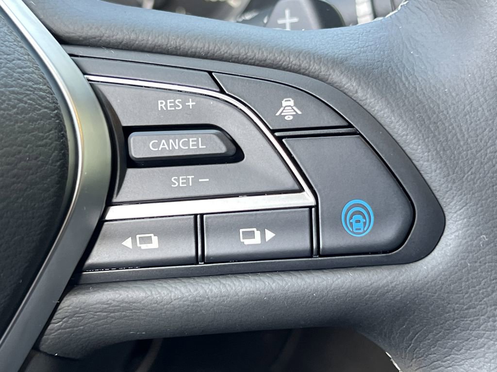 Used 2025 INFINITI QX50 Luxe image 22