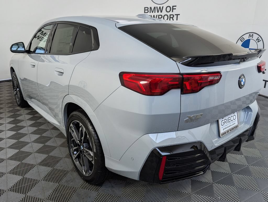 New 2026 BMW X2 xDrive28i w/ M Sport Package AWD/4WD image 8