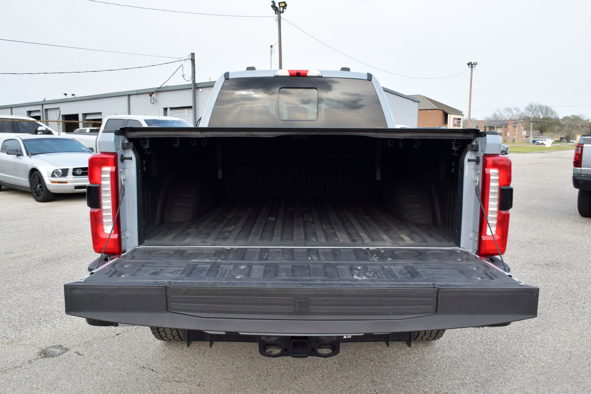 Used 2024 Ford F250 Lariat w/ Black Appearance Package image 21