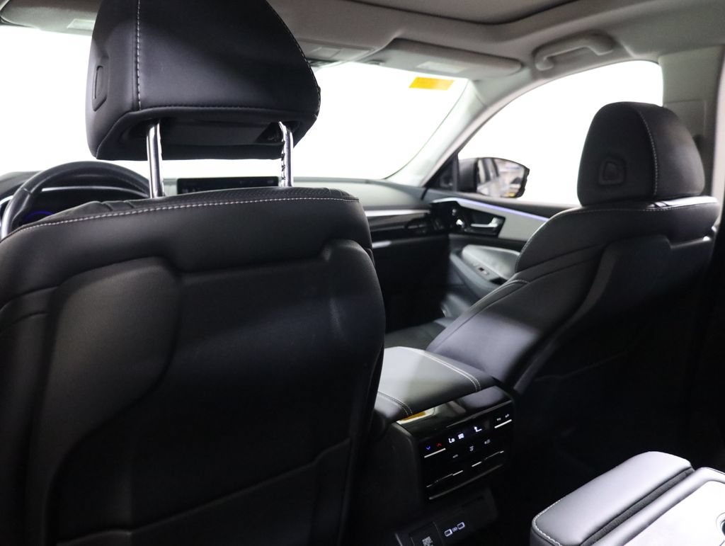 Used 2023 Acura MDX w/ Technology Package AWD/4WD image 45