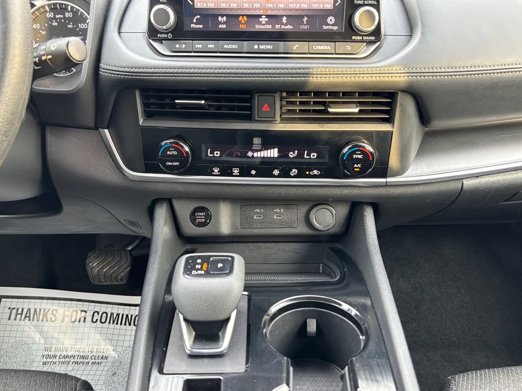 Used 2024 Nissan Rogue SV FWD image 22