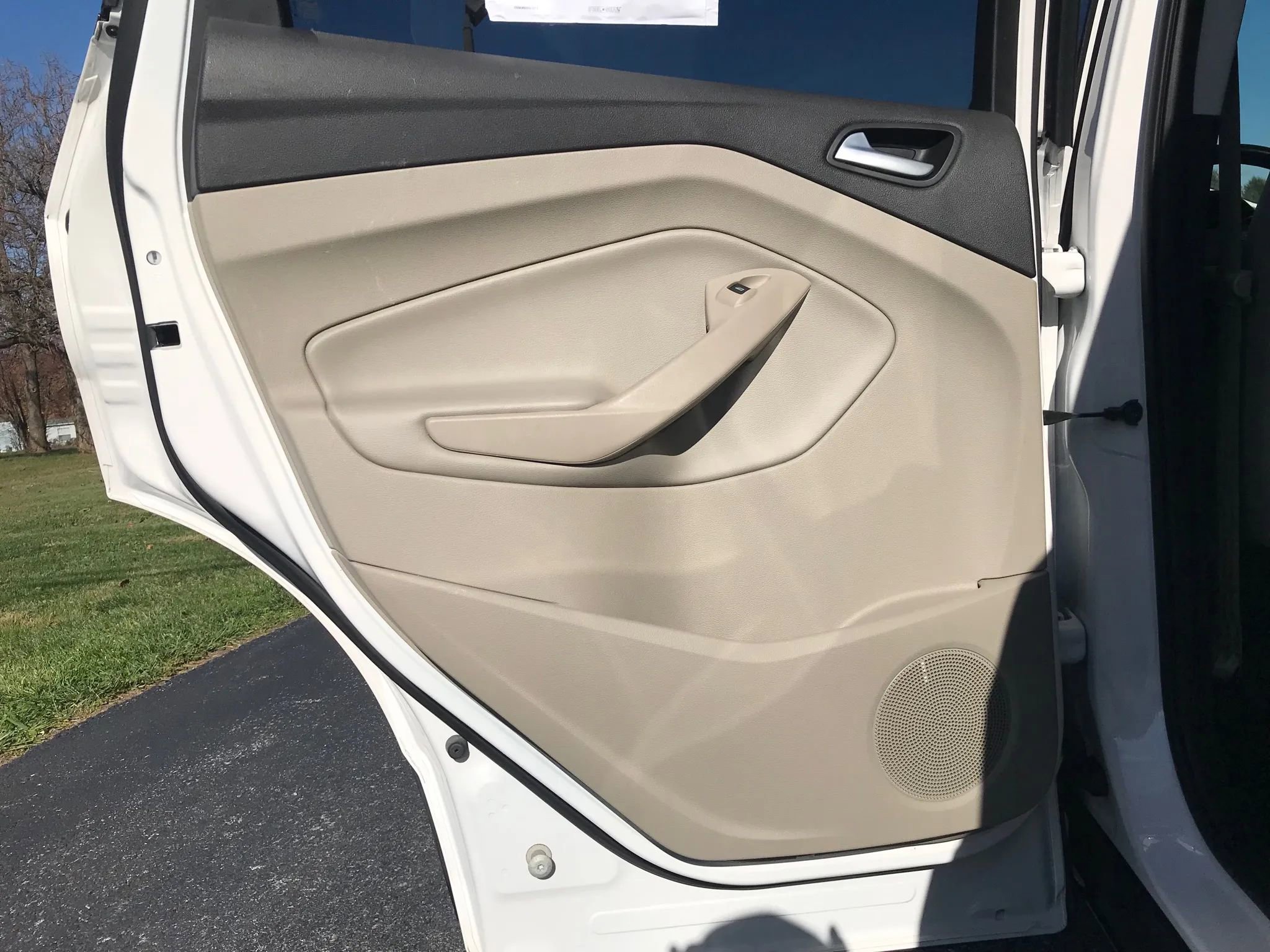 Used 2018 Ford Escape SEL w/ Ford Safe & Smart Package image 33