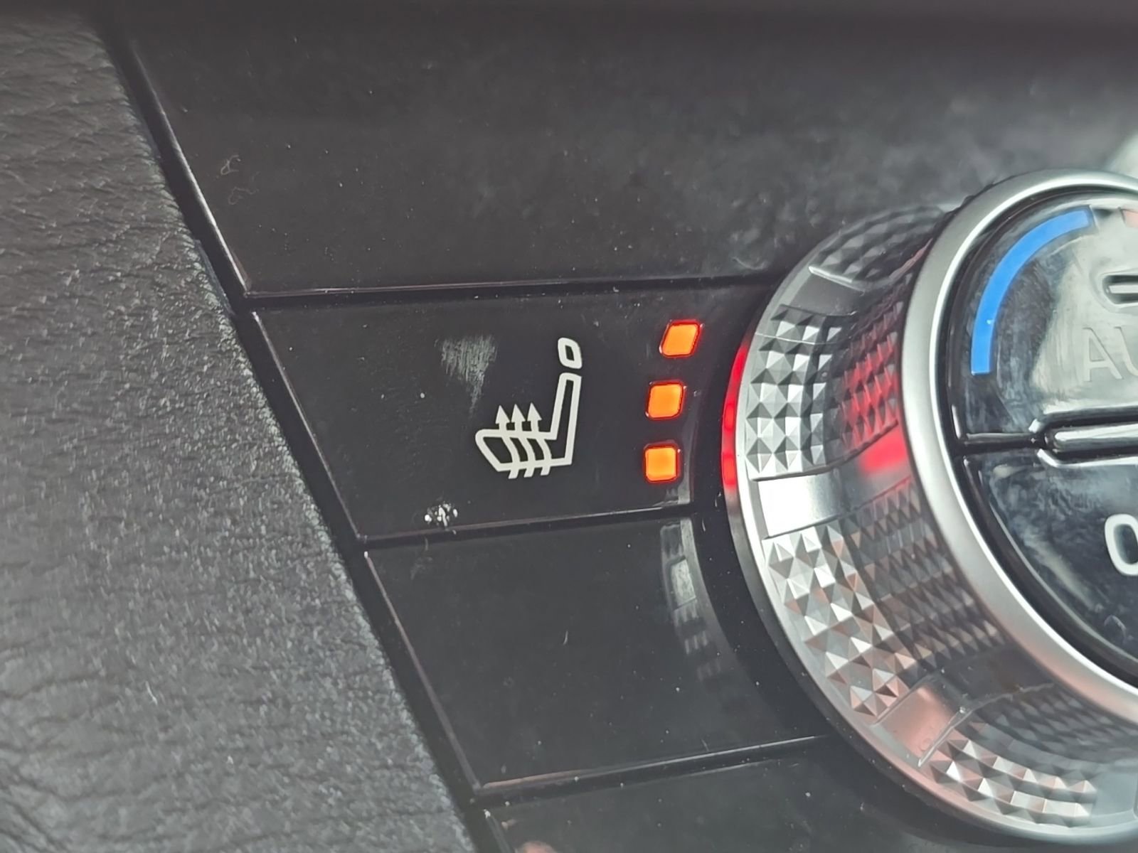 Used 2024 Mitsubishi Outlander SE image 26