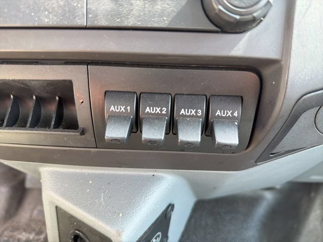 Used 2022 Ford F750 2WD Regular Cab Super Duty image 26