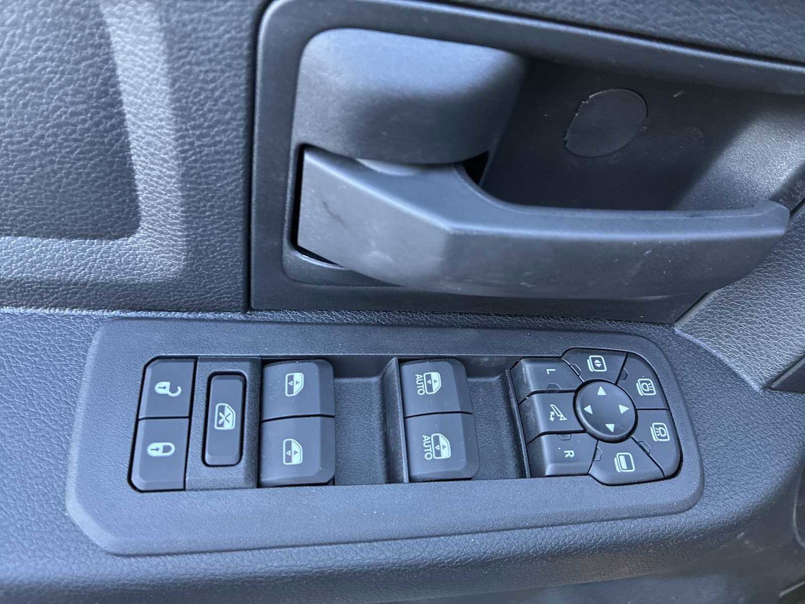 New 2026 RAM 2500 Tradesman image 15